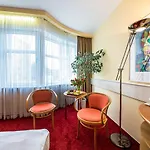 Hotel Jana 4*