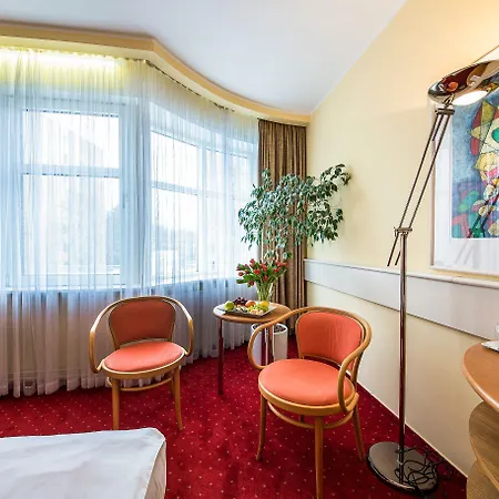 Hotel Jana 4*