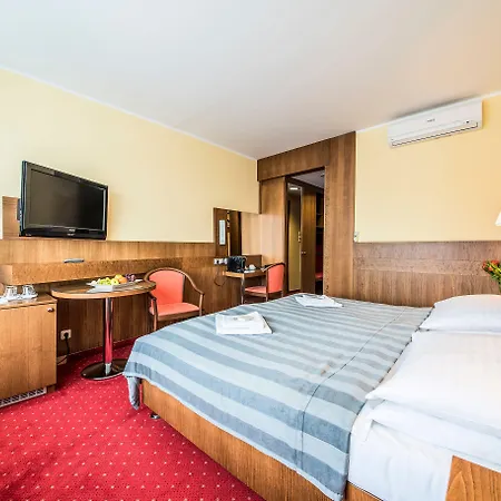 Hotell Jana Congress & Wellness 4*