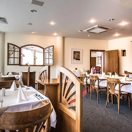 Jana Congress & Wellness 4*