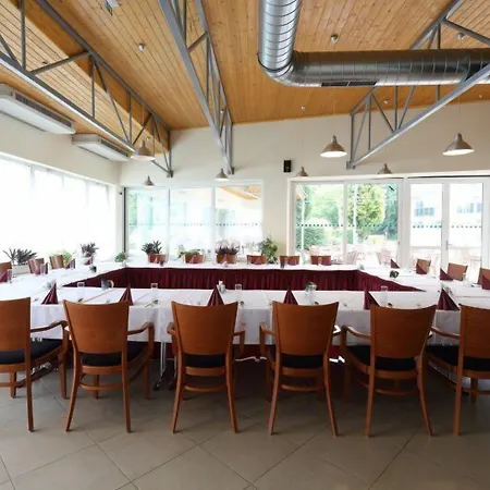 Jana Congress & Wellness 4*