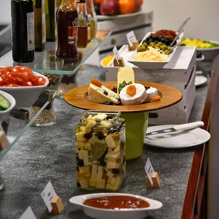 Jana Congress & Wellness 4*