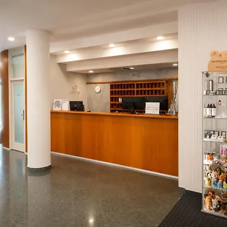 Jana Hotel