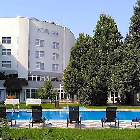 Hotel Jana 4*