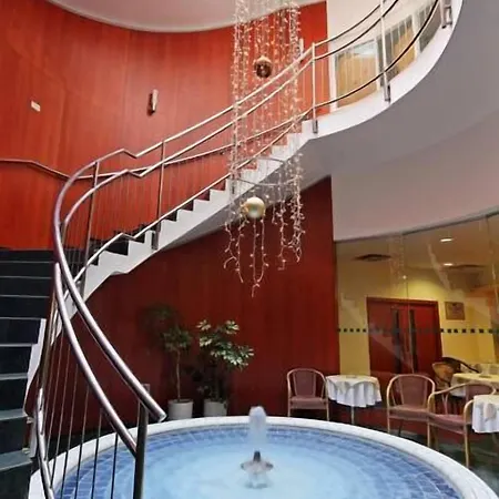 Jana Hotel 4*