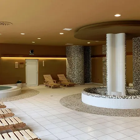 Jana Hotel