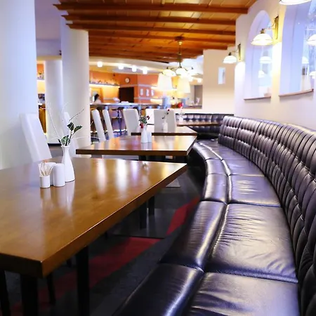 Jana Congress & Wellness Hotell 4*