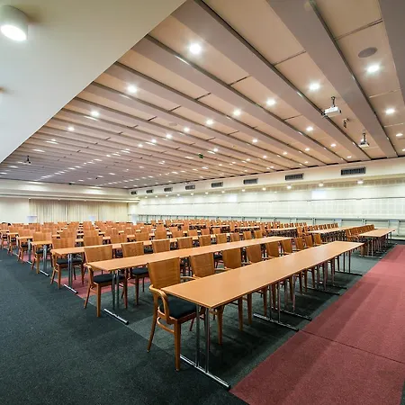 Jana Congress & Wellness